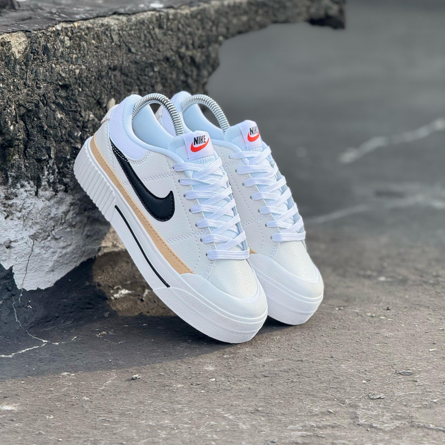 NIKE LEGACY DAMA