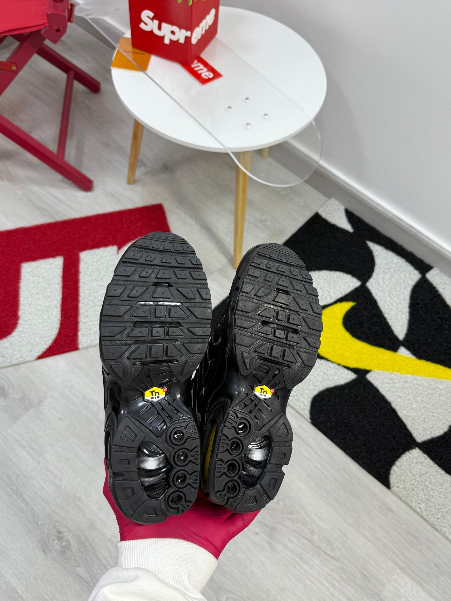 NIKE TN BLACK CABALLERO