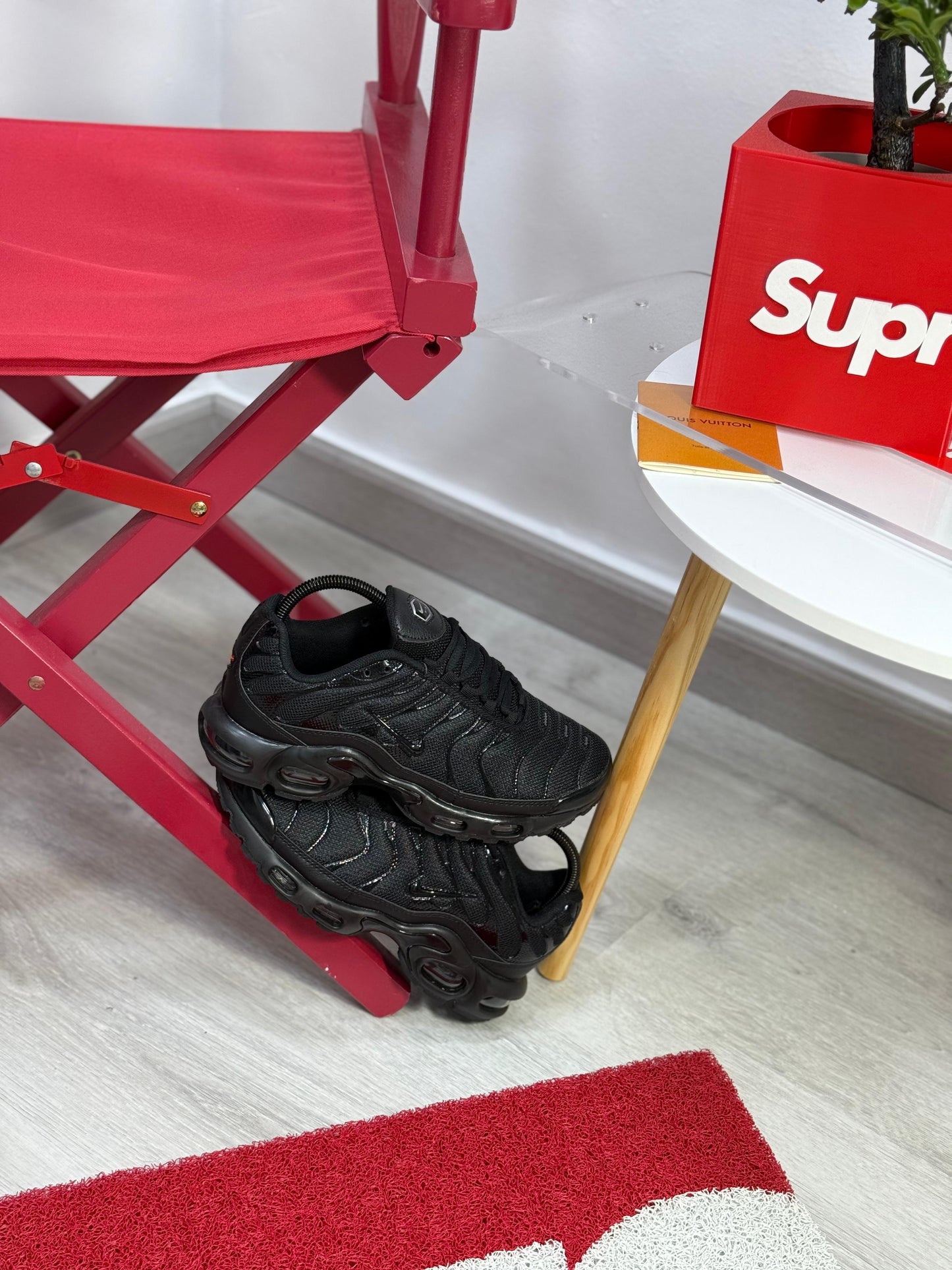 NIKE TN BLACK CABALLERO