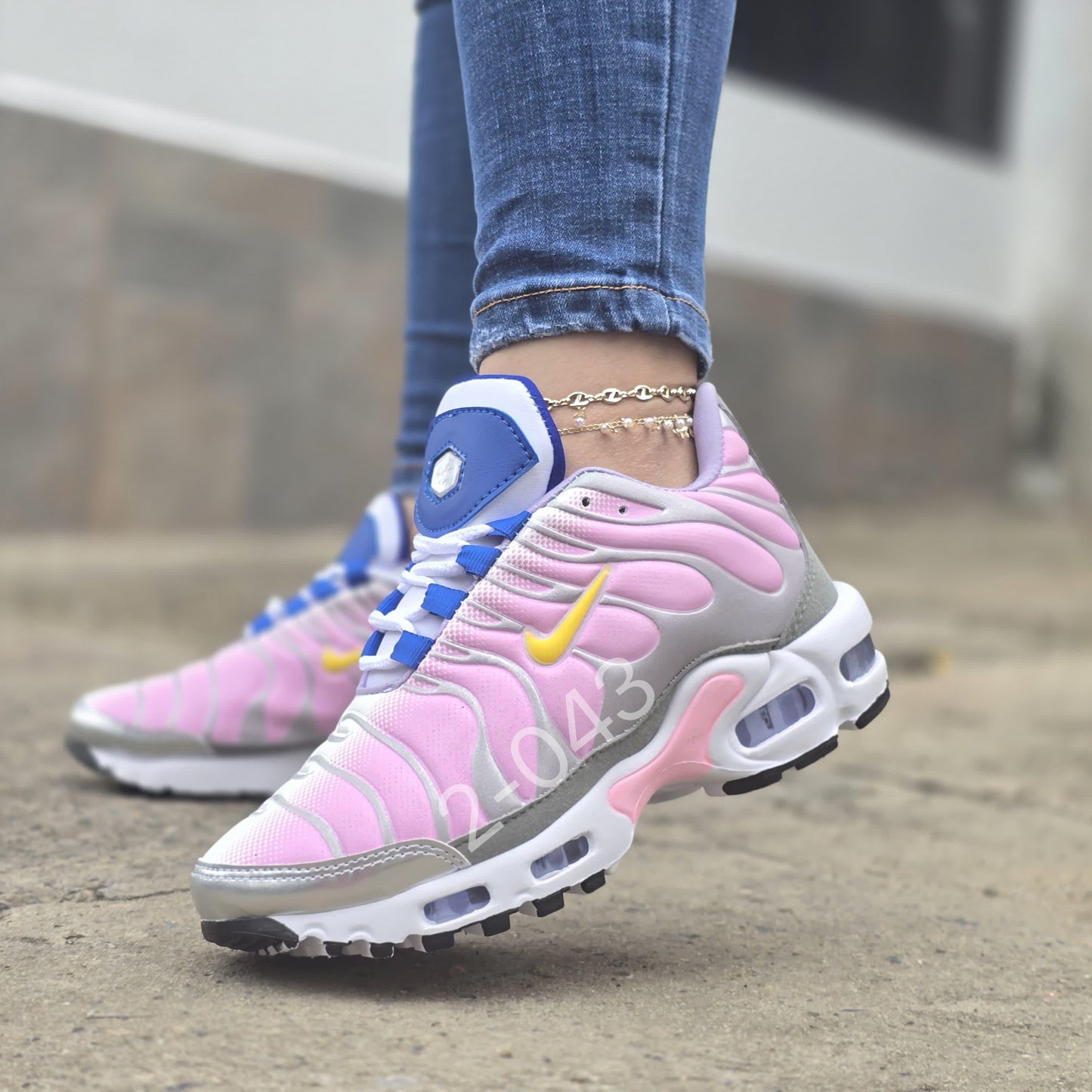 NIKE TN