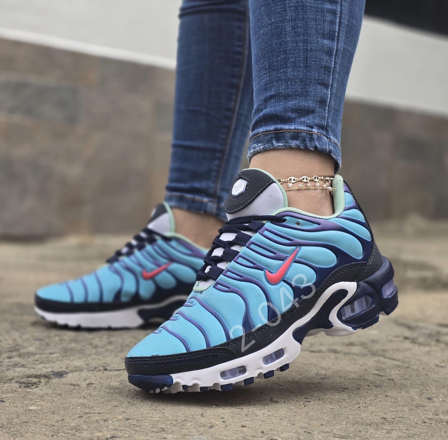 NIKE TN