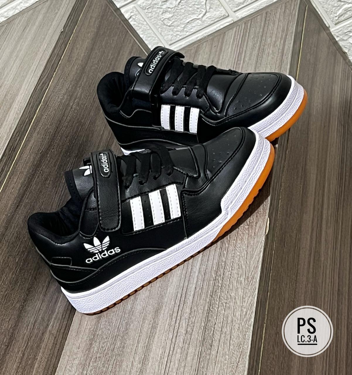 Adidas Fórum