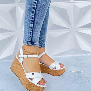 SANDALIAS EN PLATAFORMA DE CORCHO