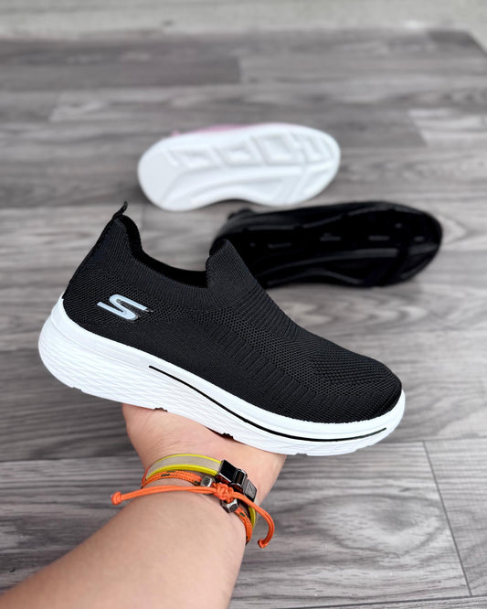 SKECHERS ESTILO MEDIA