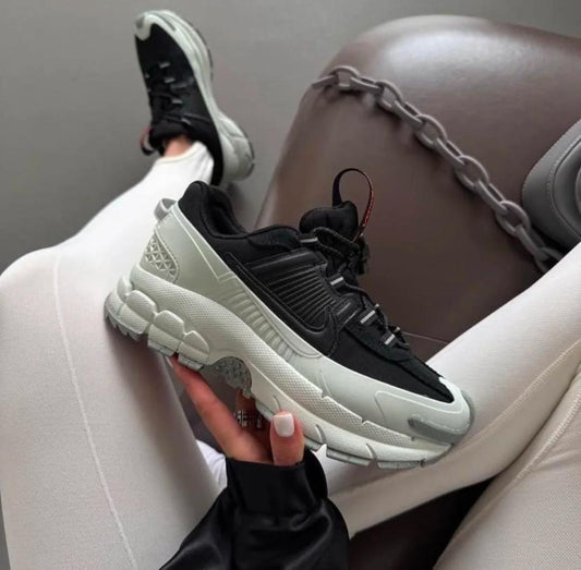 NIKE VOMERO DAMA IMPORTADO