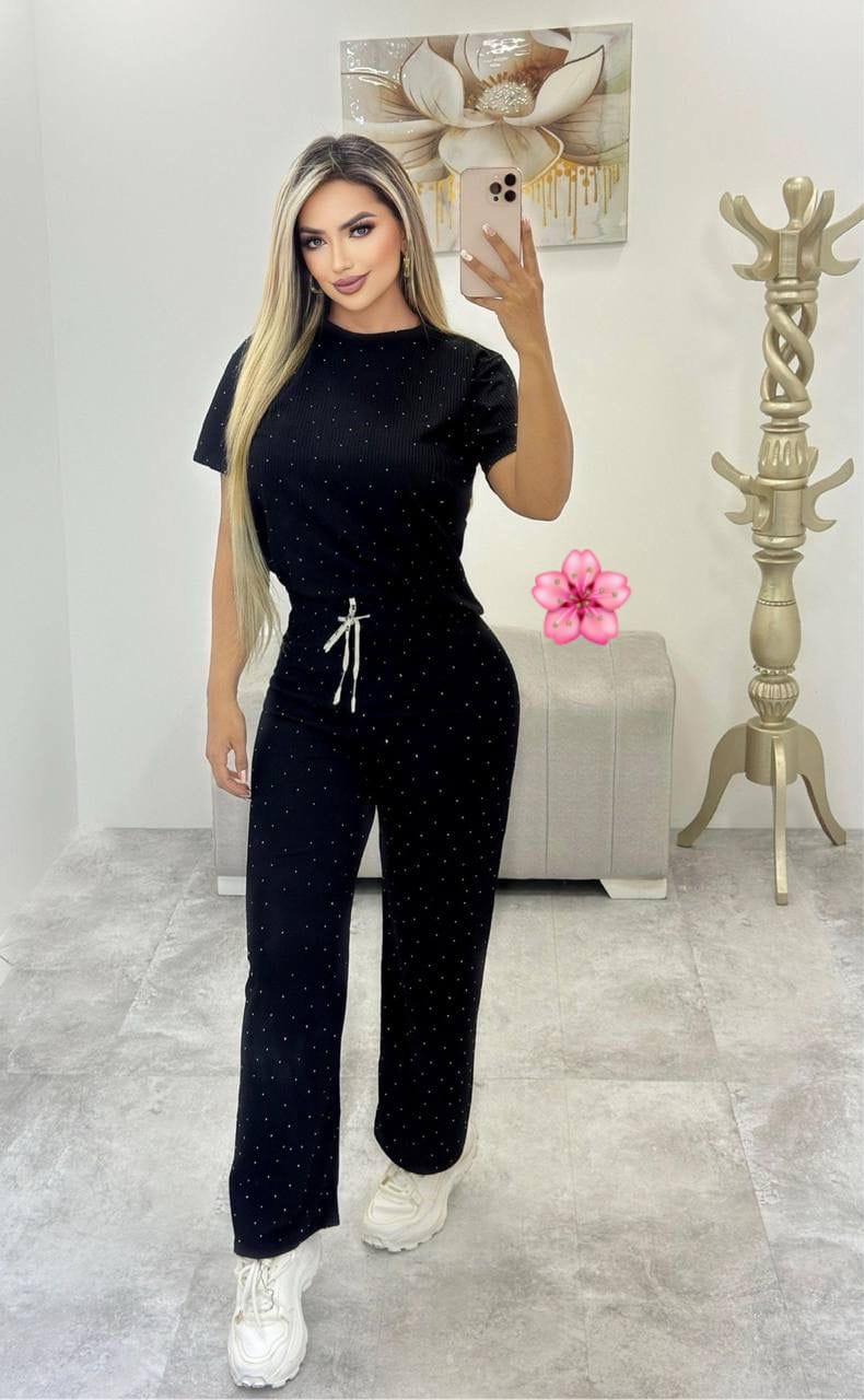 HERMOSO CONJUNTO 2 PIEZAS